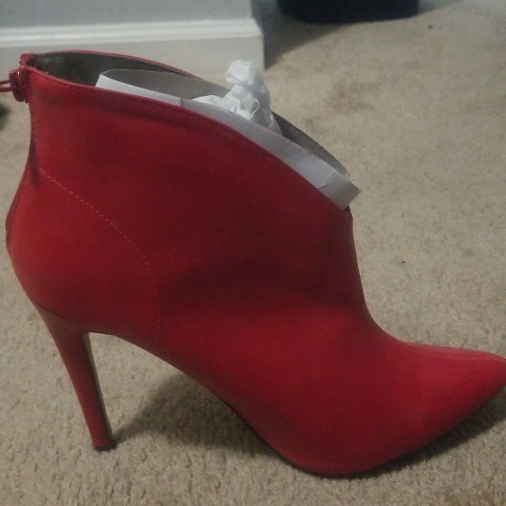 Red HOTT booties
